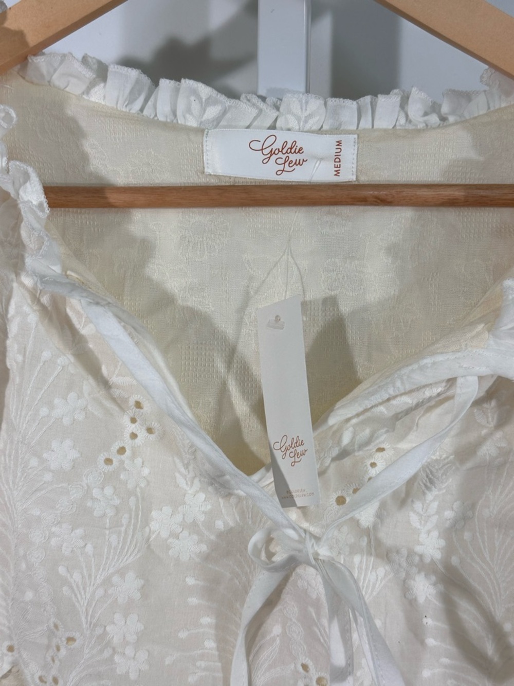Goldie Lew Eyelet Ruffle Peasant Blouse Cottagecore Romantic NWT Medium - Picture 4 of 8